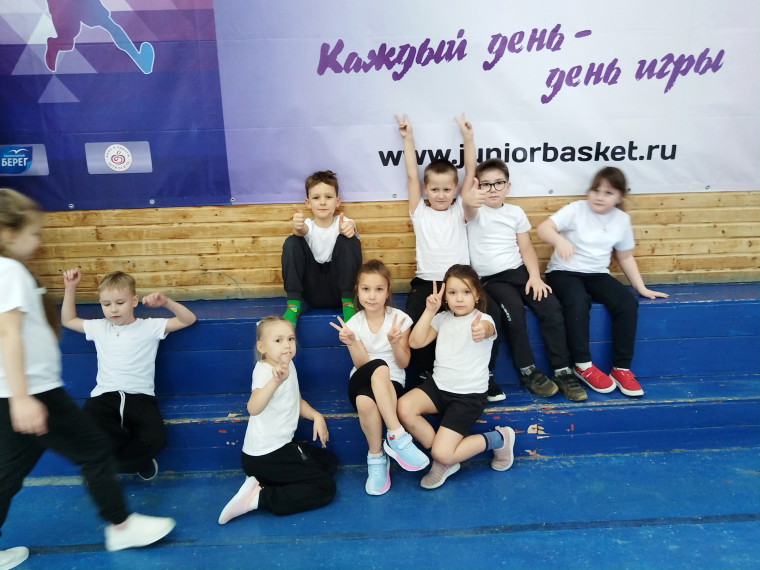 «Быть здоровым — просто класс: ГТО сдают у нас!».